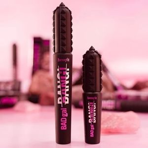 BADgal BANG! Volumizing Mascara

BIGGER, BADDER vo